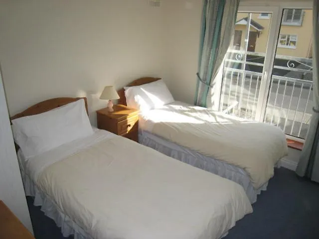 Lios Na Mara Lahinch